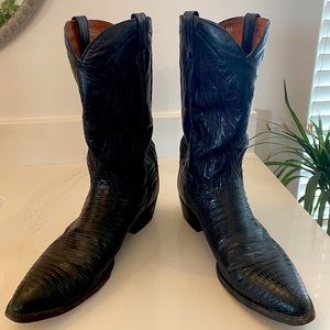Dan Post black lizard skin cowboy boots. No rips, tears, or scuffs. Like new!